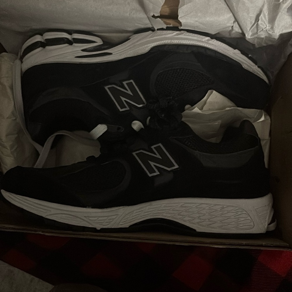 Great new balance 2002R black gunmetal very comfortable